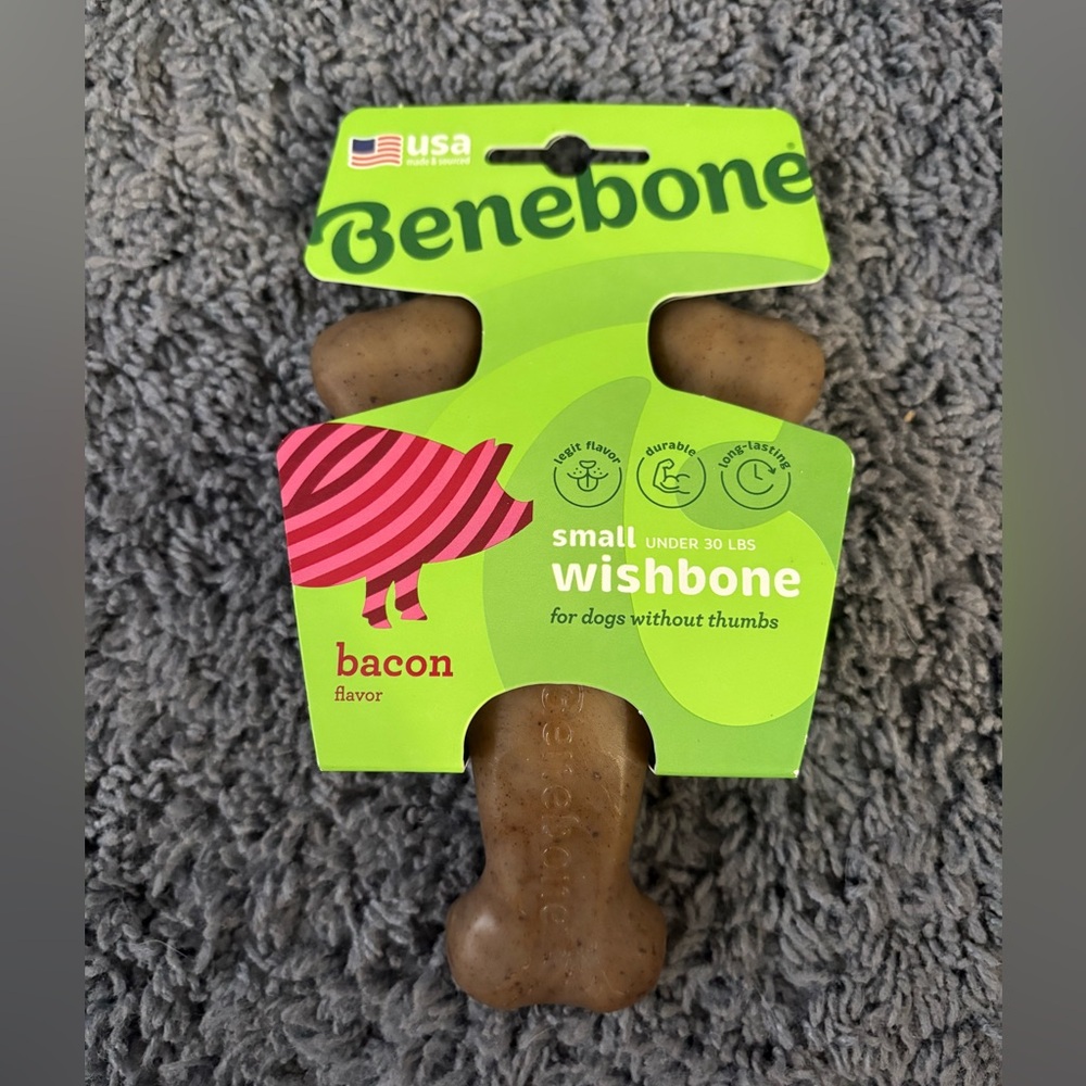 NWT Benebone Small Wishbone - bacon flavor